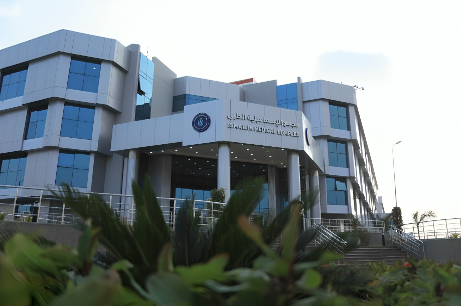 السبكي: مجمع الإسماعيلية الطبي نموذج للرعاية المتقدمة مع 6 ملايين خدمة وبرنامج زراعات أعضاء متطور