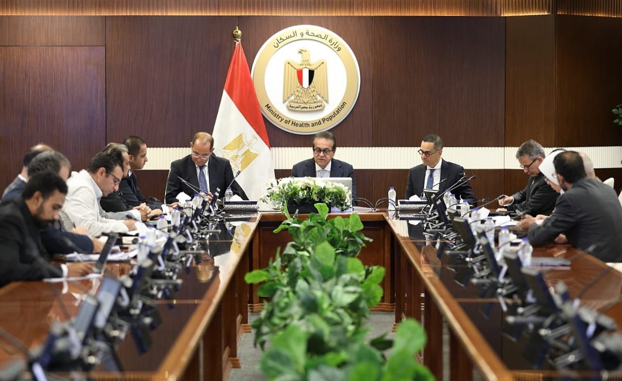 بحضور 3 وزراء.. تفاصيل اجتماع حكومي لتيسير الإفراج عن سيارات ذوي الإعاقة