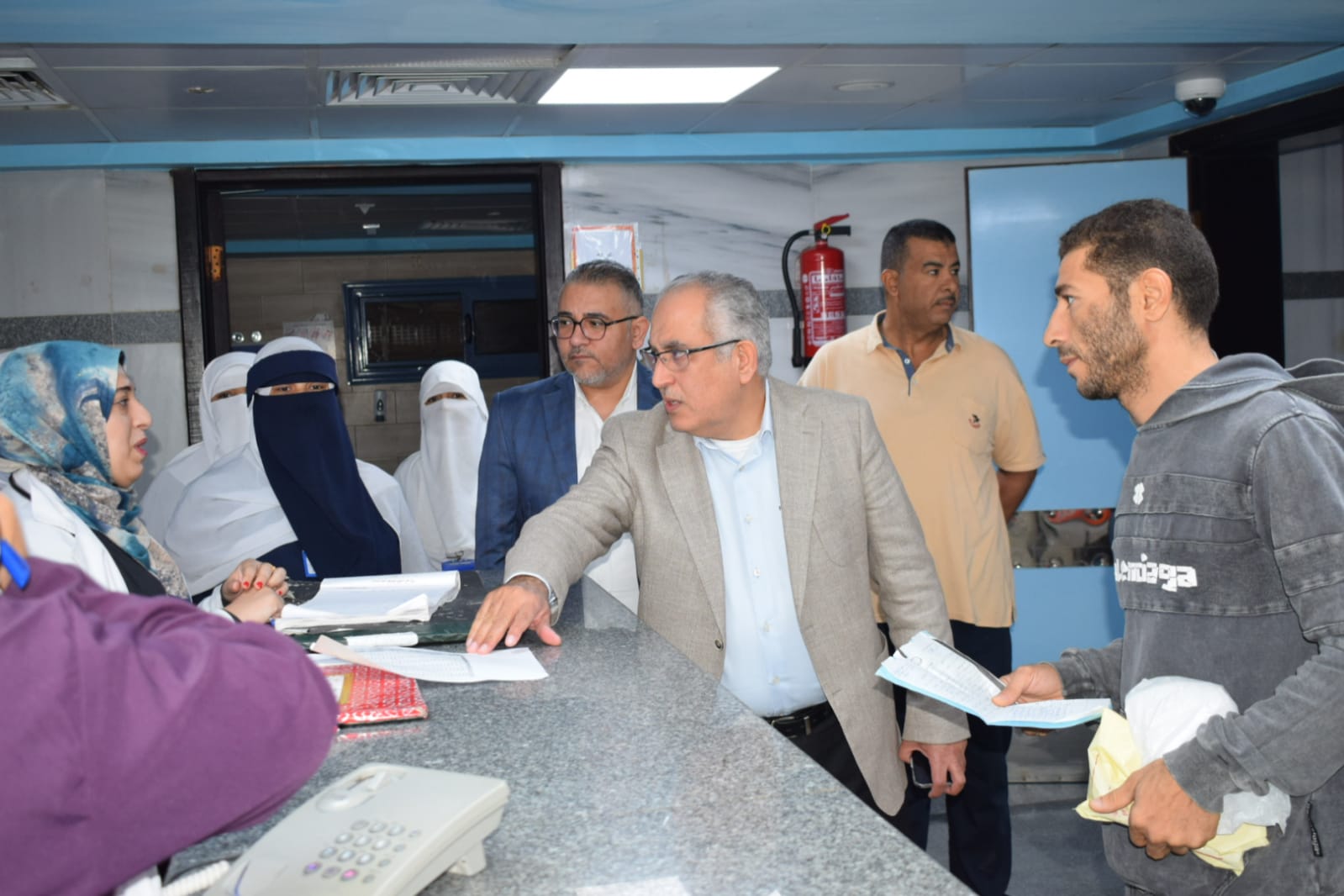 رئيس هيئة التأمين الصحي في زيارة مفاجئة لمستشفى الفيوم لمتابعة الخدمات الطبية 